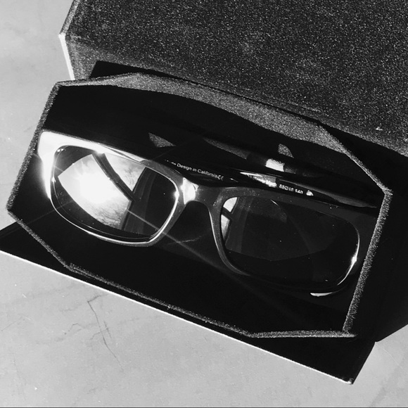 Premium Designer Raw 7 sunglasses 🕶 - Picture 4 of 7